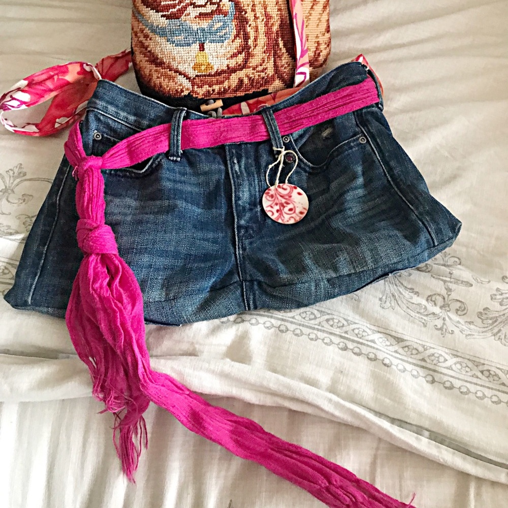 Refurbished jean bag